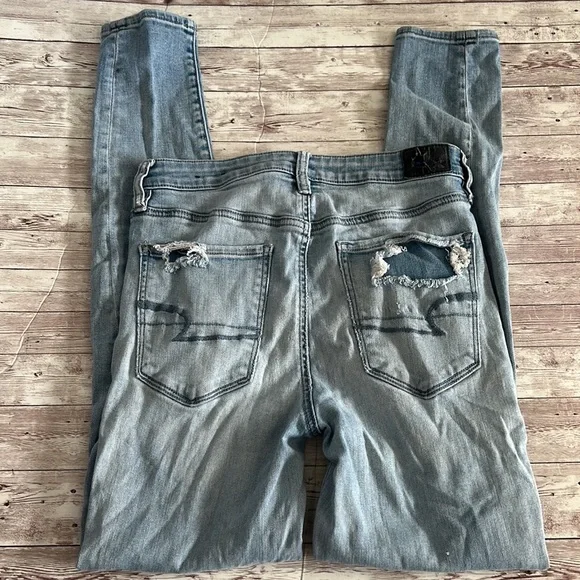 American Eagle Outfitters Light Wash Distressed Super Hi Rise Jeggings Jeans - Picture 4 of 9